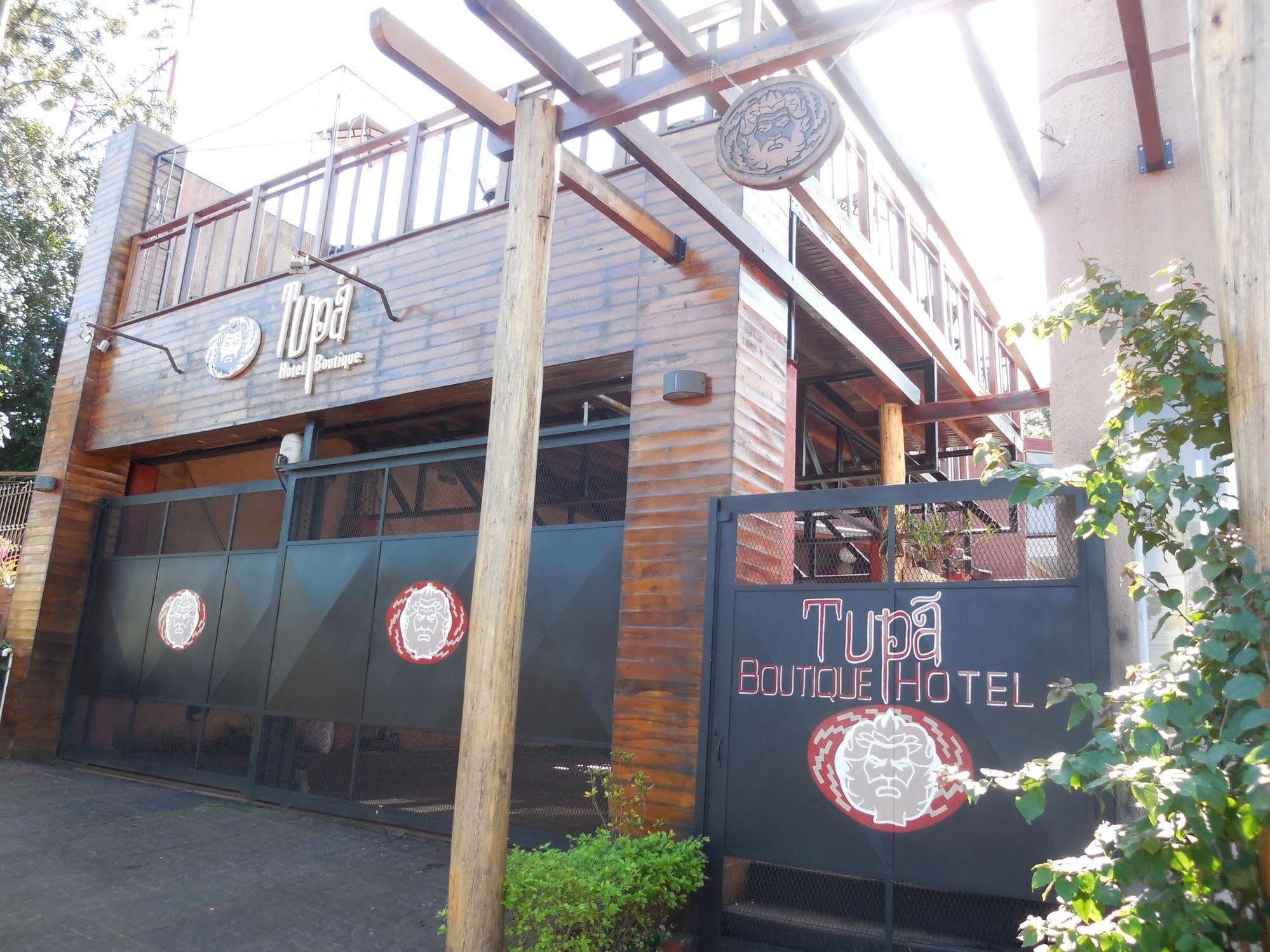 Tupa Boutique Hotel Puerto Iguazu Bagian luar foto