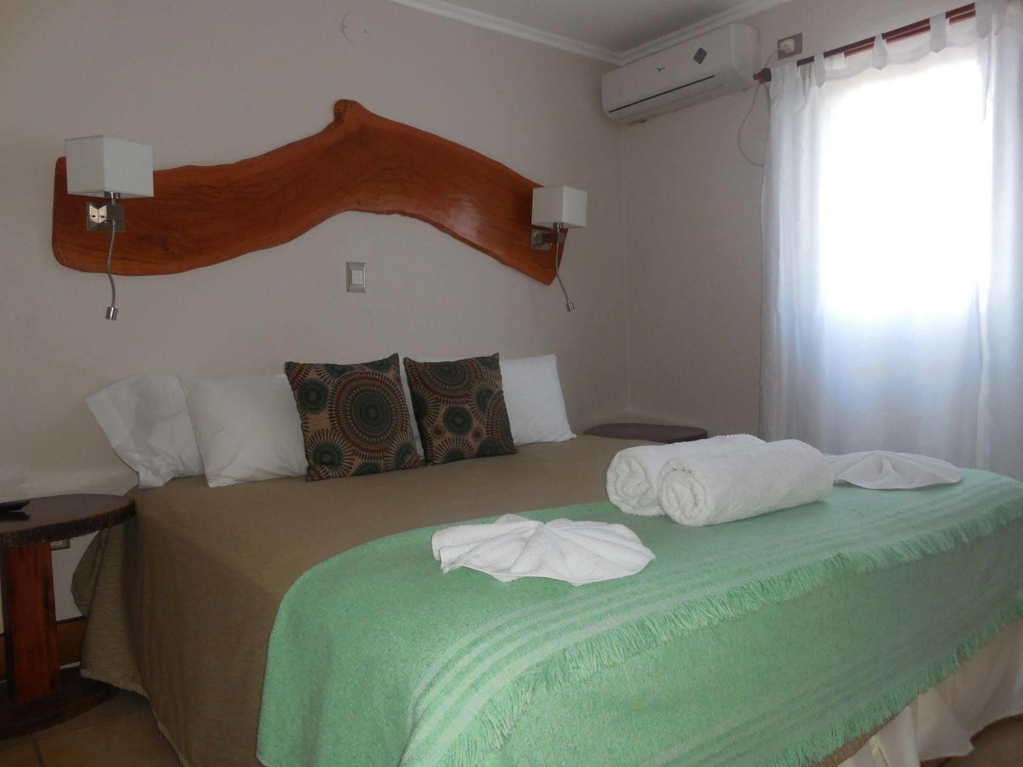 Tupa Boutique Hotel Puerto Iguazu Bagian luar foto